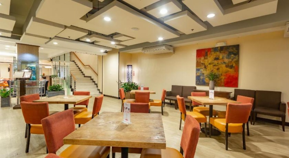 Microtel Inn & Suites By Wyndham Manila/At Mall Of Asia Image 25