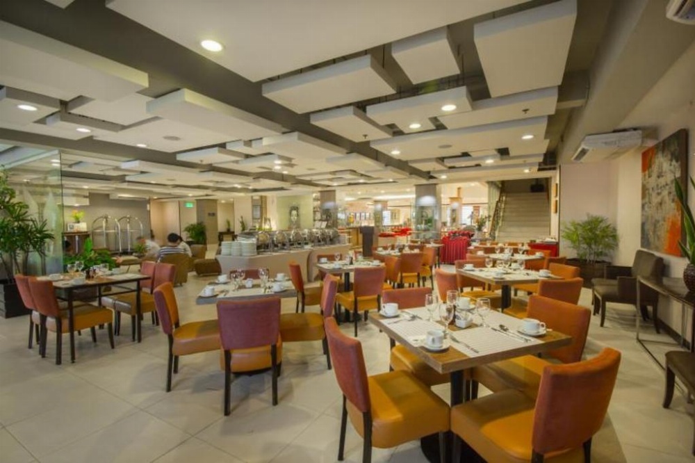 Microtel Inn & Suites By Wyndham Manila/At Mall Of Asia Image 26