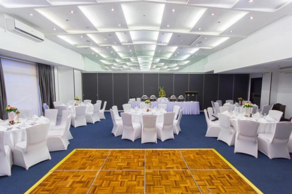 Microtel Inn & Suites By Wyndham Manila/At Mall Of Asia Image 32