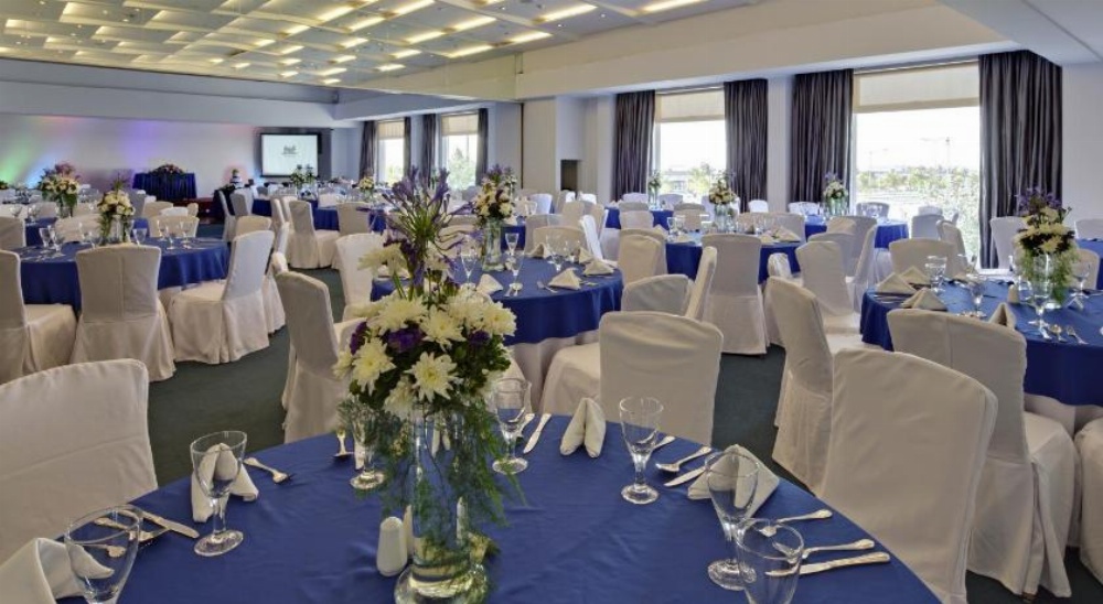 Microtel Inn & Suites By Wyndham Manila/At Mall Of Asia Image 36