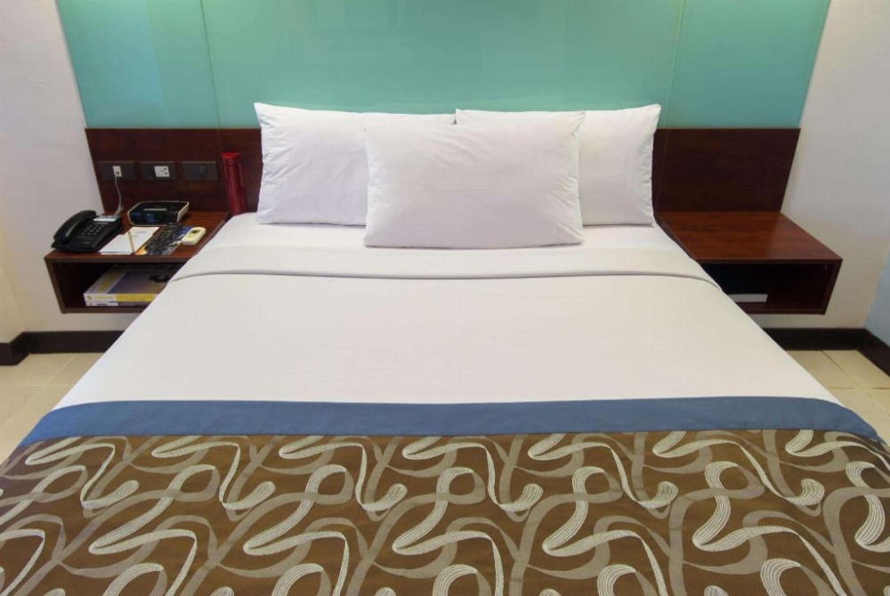 Microtel Inn & Suites By Wyndham Manila/At Mall Of Asia Image 49